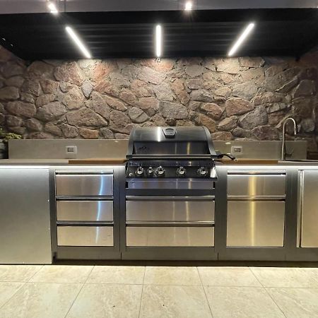 Luxury Suite By The Pool Eilat Exteriör bild