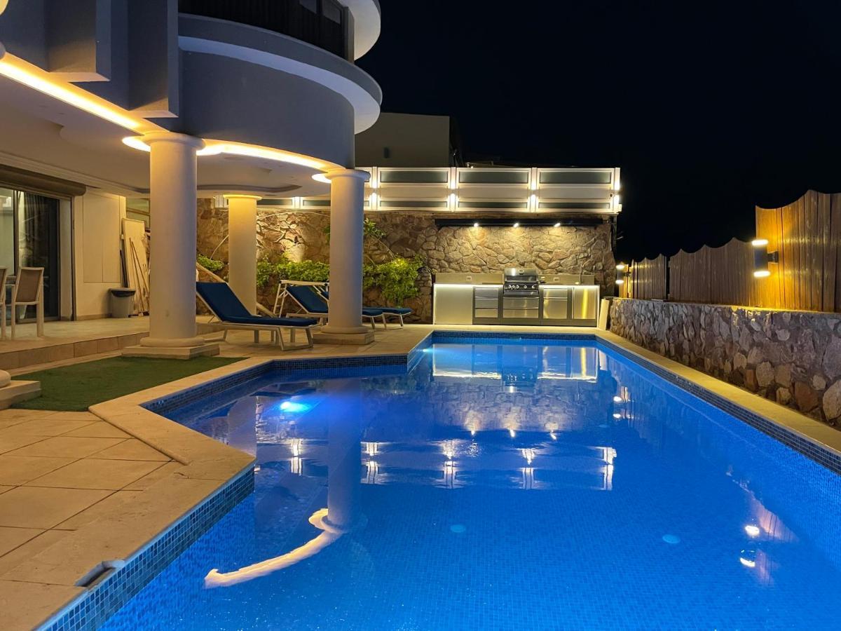 Luxury Suite By The Pool Eilat Exteriör bild