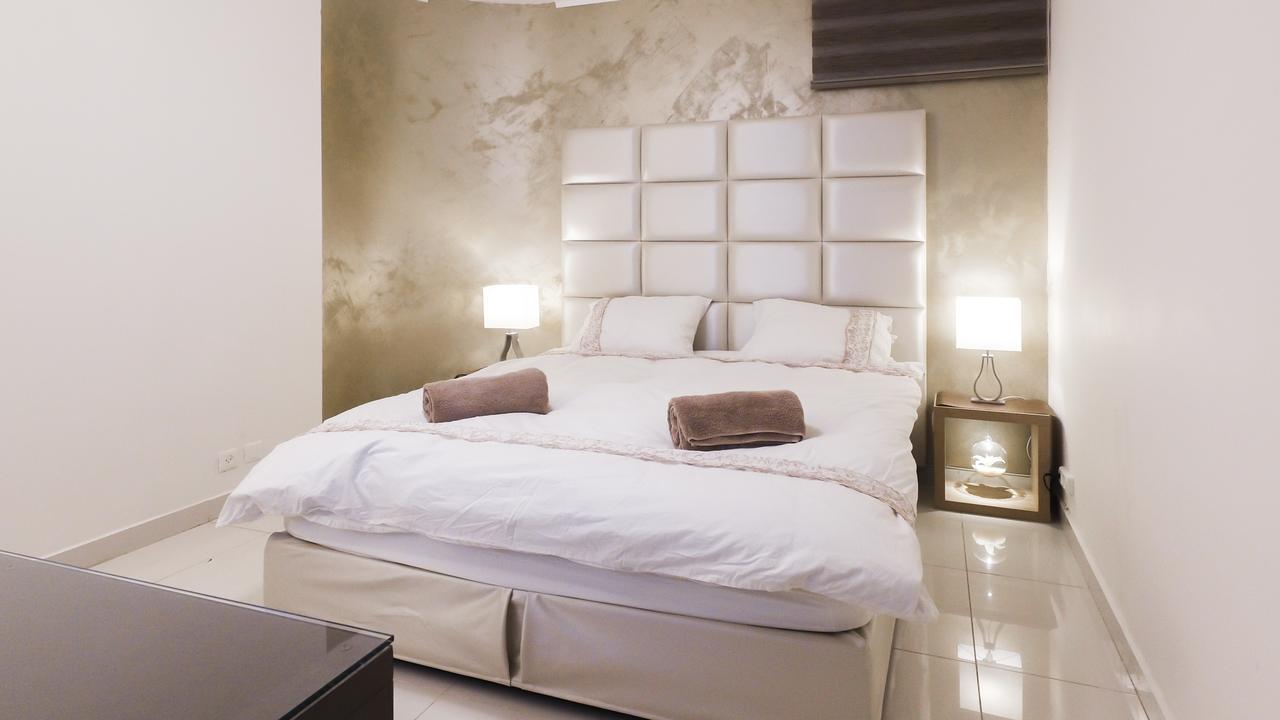 Luxury Suite By The Pool Eilat Exteriör bild